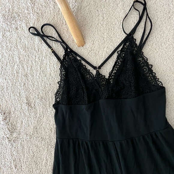 Victoria’s Secret jumpsuit. Size S - Picture 3 of 9